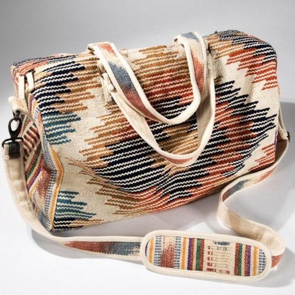 Boho Travel Bag - Ethnic Navajo Design - Handwoven from Fully Fine Cotton - Picture 6 of 13